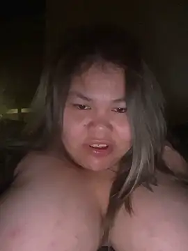 Snapshot of BiggtittiesX chatting on 07/02/26, 05:24 BiggtittiesX online show from 07/02/26, 05:24