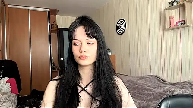 Snapshot of CarolannMassart chatting on 07/01/26, 01:33 CarolannMassart online show from 07/01/26, 01:33