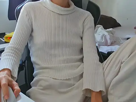 anneee8 online show from 07/07/26, 05:05