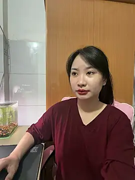 QuynhAnh68 online show from 07/04/26, 02:40