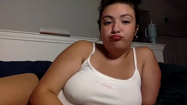 v1oletlyes online show from 07/08/26, 01:52