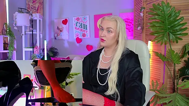 AmelieRowan online show from 07/15/26, 02:02