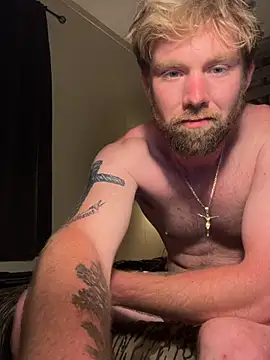Snapshot of Drakeeestarr chatting on 07/14/26, 04:17 Drakeeestarr online show from 07/14/26, 04:17