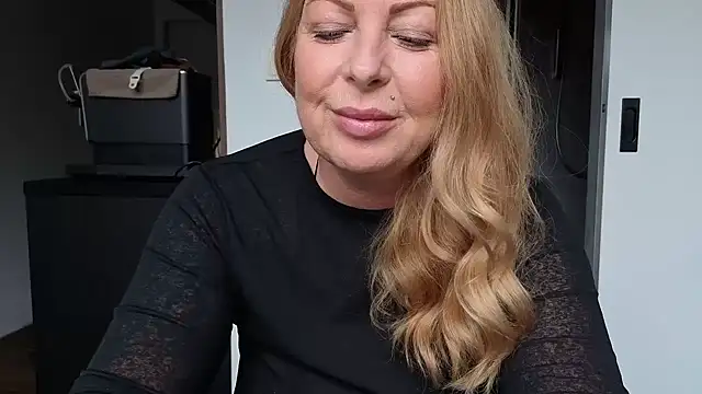 TammyJeann online show from 10/06/25, 07:53