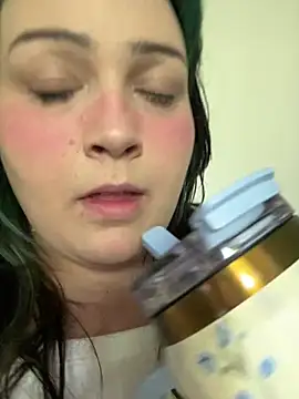 BbGurl18 online show from 08/04/26, 09:19