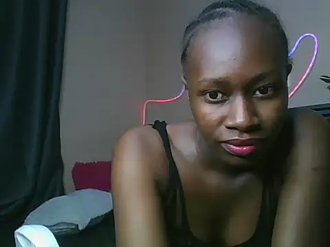 Snapshot of Caramelpink chatting on 07/07/26, 12:35 Caramelpink online show from 07/07/26, 12:35