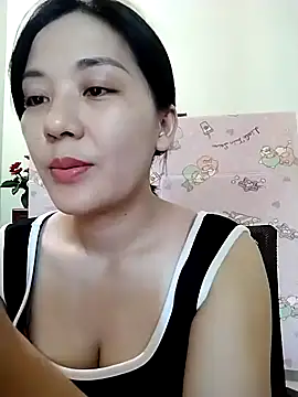 Lyrose 2k online show from 07/30/26, 04:11