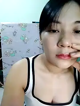 Lyrose 2k online show from 07/28/26, 11:37