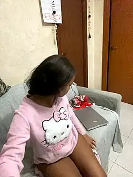 OnikaSmith online show from 12/18/25, 10:46