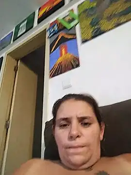 Snapshot of SolLua942871 chatting on 08/03/26, 09:20 SolLua942871 online show from 08/03/26, 09:20