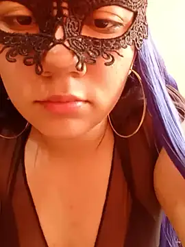 cremmluna online show from 07/07/26, 06:11