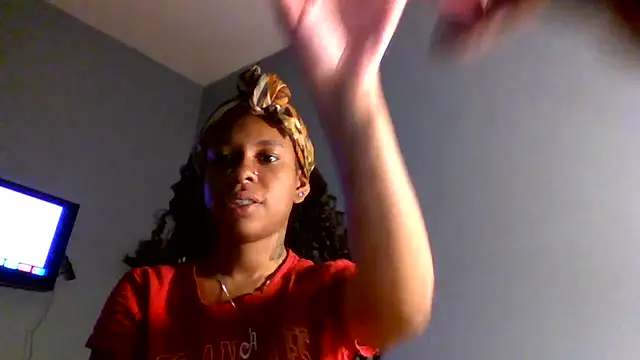Snapshot of veraredd chatting on 07/04/26, 08:57 veraredd online show from 07/04/26, 08:57