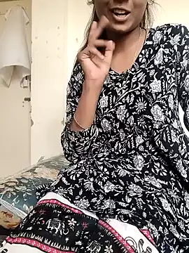 Snapshot of muskan_3202 chatting on 07/06/26, 11:17 muskan 3202 online show from 07/06/26, 11:17