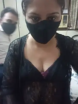 ROMANTIC-COUPLES online show from 07/08/26, 04:18