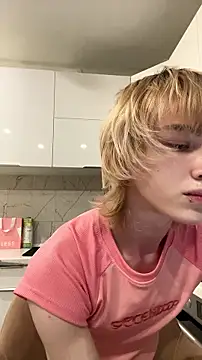 ixistudiomember online show from 07/08/26, 11:05