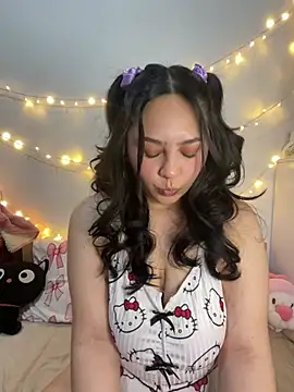 Snapshot of Siena_kay chatting on 07/18/26, 09:45 Siena kay online show from 07/18/26, 09:45
