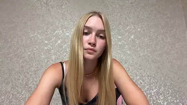 blondegirl2026 online show from 07/03/26, 06:25
