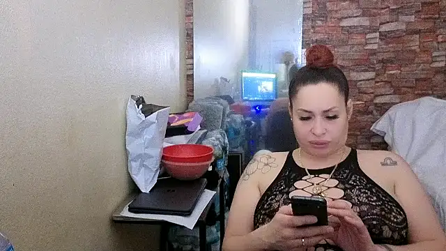 imisamoore69 online show from 02/14/26, 08:53