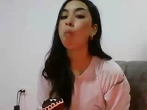 Snapshot of Kaia_Bloom chatting on 07/03/26, 02:18 Kaia Bloom online show from 07/03/26, 02:18