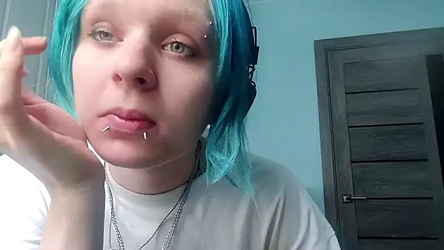 Snapshot of ZolaCoonradt chatting on 07/06/26, 01:18 ZolaCoonradt online show from 07/06/26, 01:18