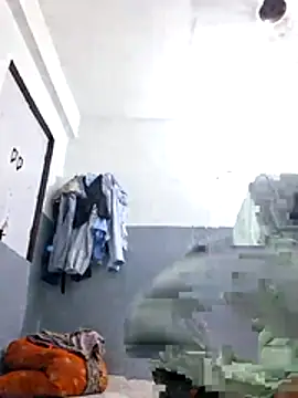 Snapshot of Sari-cam chatting on 07/07/26, 07:56 Sari-cam online show from 07/07/26, 07:56