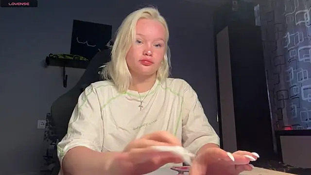 JoleneDorow online show from 07/06/26, 01:56