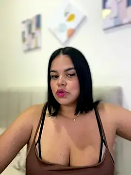 AliceStarshine online show from 10/10/25, 11:16