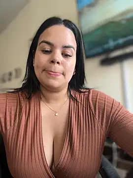 AliceStarshine online show from 11/04/25, 02:54