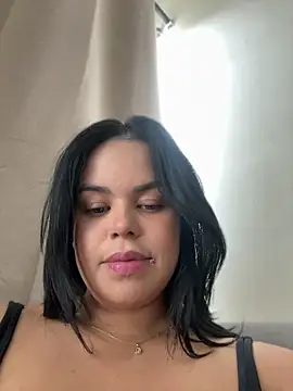 AliceStarshine online show from 04/19/26, 04:41