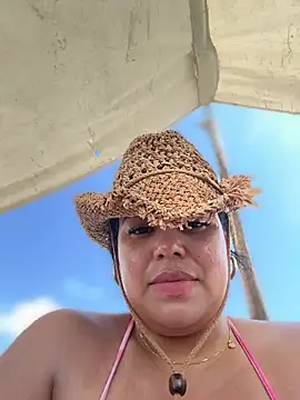 AliceStarshine online show from 12/16/25, 06:23