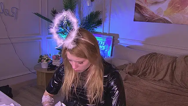 LanayaVerne online show from 07/11/26, 11:54