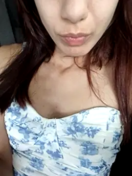 Snapshot of berta_alra chatting on 07/21/26, 03:02 berta alra online show from 07/21/26, 03:02