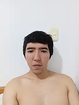 FelipeYang17 online show from 07/14/26, 06:51