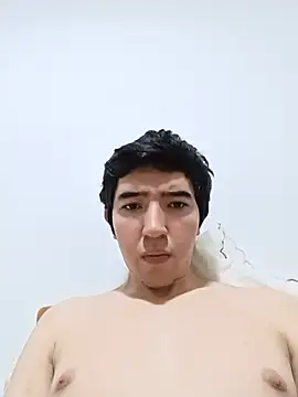 FelipeYang17 online show from 07/13/26, 11:37