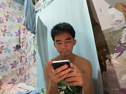 HotNextDoor online show from 07/13/26, 04:28