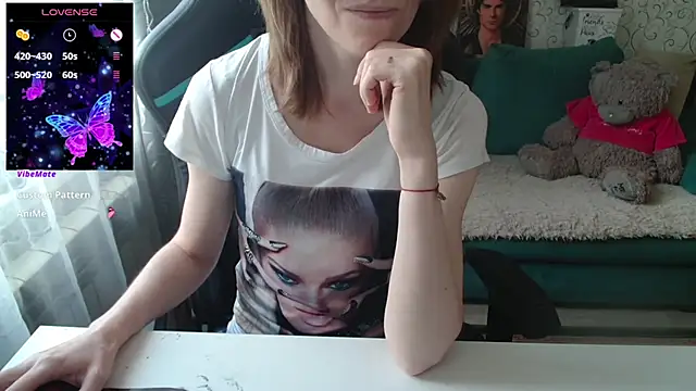   Alisa   online show from 07/06/26, 02:13