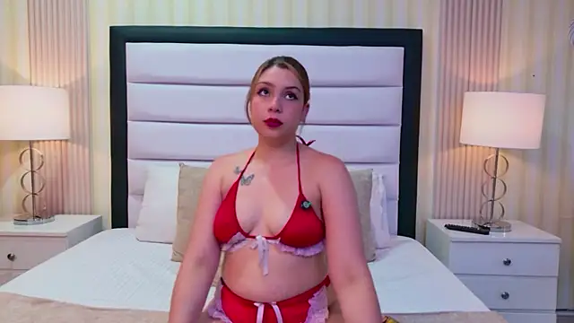 ChloeRoussee online show from 07/28/26, 03:14