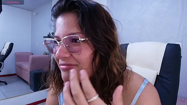 Snapshot of Lucero_Angels chatting on 07/08/26, 07:47 Lucero Angels online show from 07/08/26, 07:47