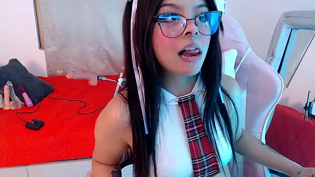 Snapshot of Candyvibe_ chatting on 07/07/26, 06:47 Candyvibe online show from 07/07/26, 06:47
