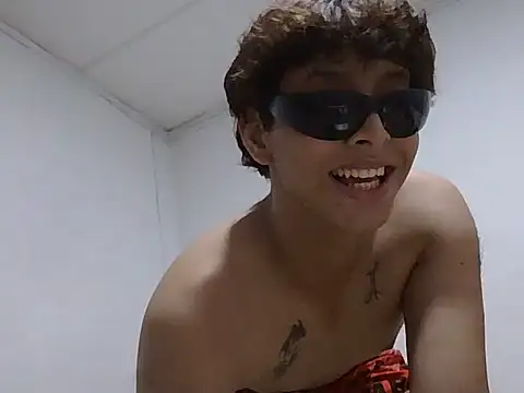 NarcismoXmoon online show from 07/15/26, 12:17