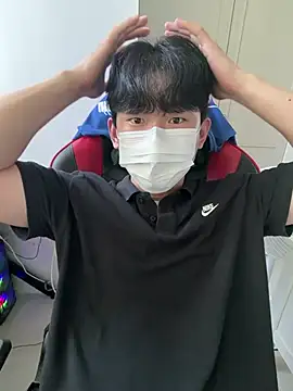 kr hotguy1 online show from 07/09/26, 12:22