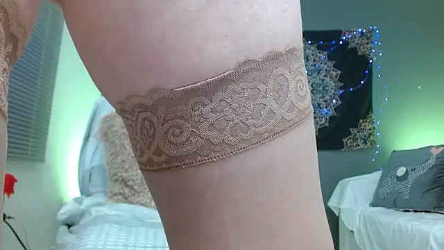 katiasupreme1 online show from 12/14/25, 05:18