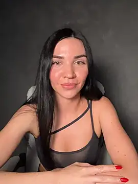 Snapshot of AigulLuna chatting on 07/21/26, 05:14 AigulLuna online show from 07/21/26, 05:14