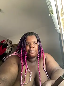 Snapshot of QueenTease420 chatting on 07/15/26, 02:13 QueenTease420 online show from 07/15/26, 02:13