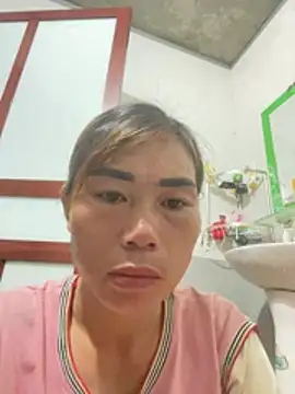 quyquy01 online show from 07/14/26, 08:48