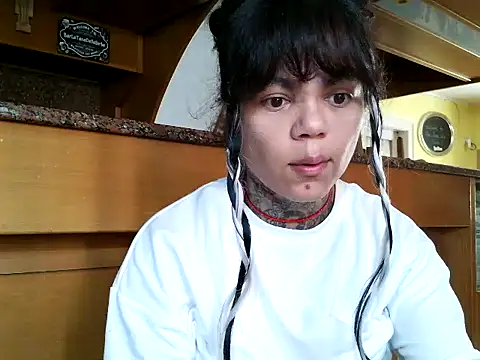 Snapshot of bellahot34 chatting on 07/24/26, 07:15 bellahot34 online show from 07/24/26, 07:15