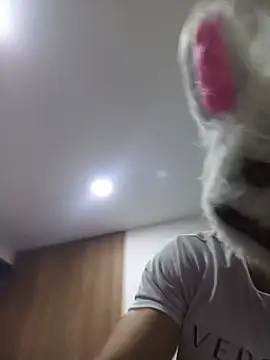 Happy rabbith online show from 07/12/26, 11:16