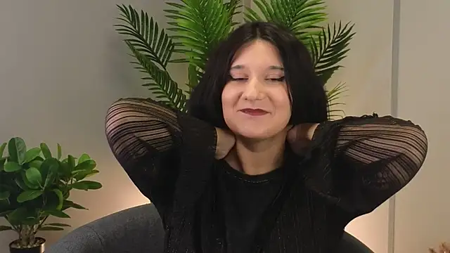 LuraBellazer online show from 07/08/26, 11:33