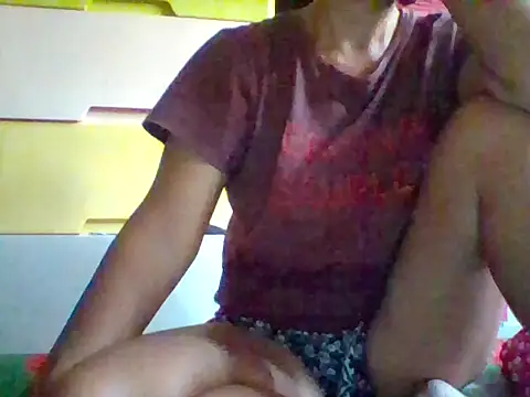 Snapshot of pinay4u69 chatting on 07/17/26, 08:00 pinay4u69 online show from 07/17/26, 08:00