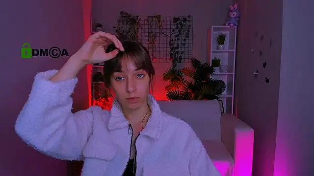 elodie crystal online show from 07/23/26, 09:17